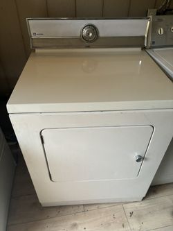 Electric Drayer. Work Great 👍. Very Good. Condition. Price. Firm Big Size