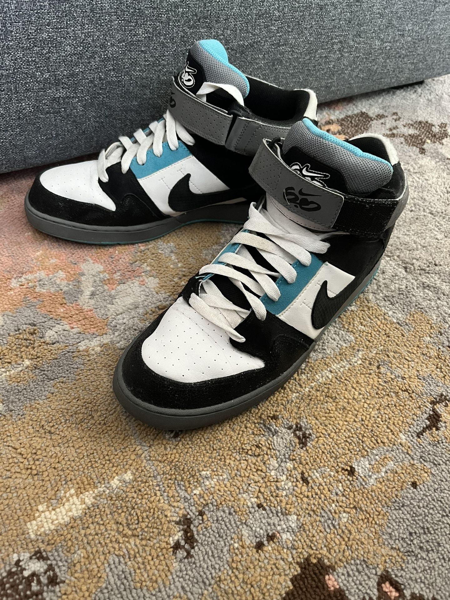 Nike 6.0 Zoom Mogan Mid 2 Men’s Size 11