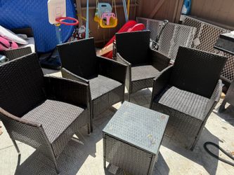 porch / backyard outdoor chairs and table