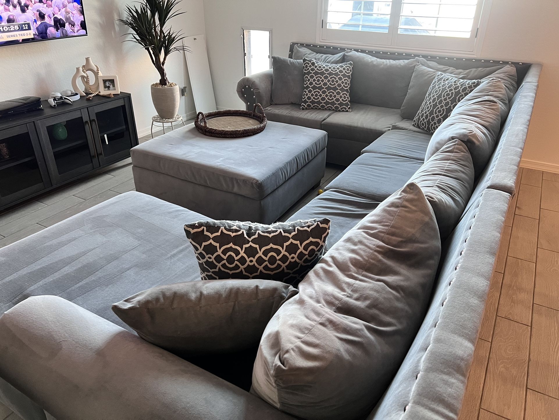 Velvet Gray Sectional W/ Ottoman