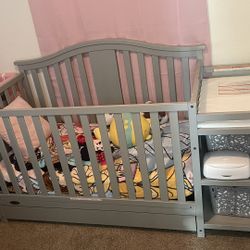 Graco solano crib outlet and changer