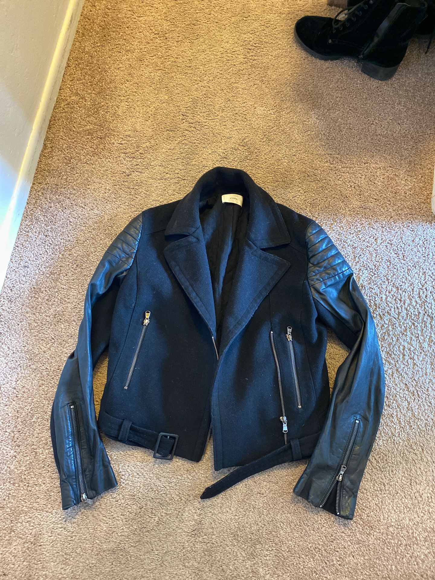 Zapa black jacket Motorcycle leather like black Zara cloth designer women’s small sweatshirt cloth style fashion black