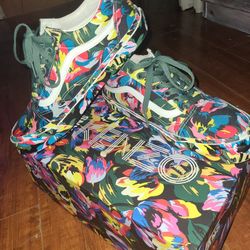 RARE KENZO x VANS COLLABORATIVE!! SIZE 10.5
