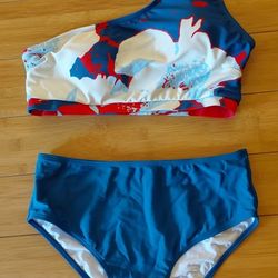 Brand new two peices swimming suit size M