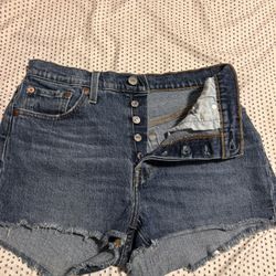 Levi Shorts 