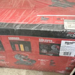 Milwaukee 10” Table Saw With Battery 