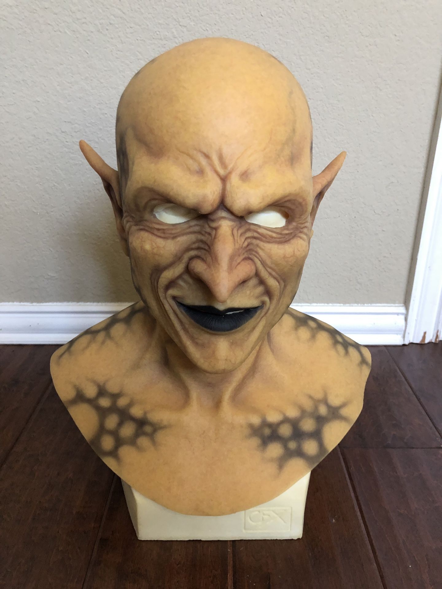 CFX MOVIE QUALITY SILICONE MASK