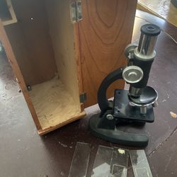 Microscope With Case And Slides 