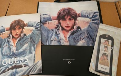 Guess hyunjin tote bag large, polaraid pc set, catalog photo book