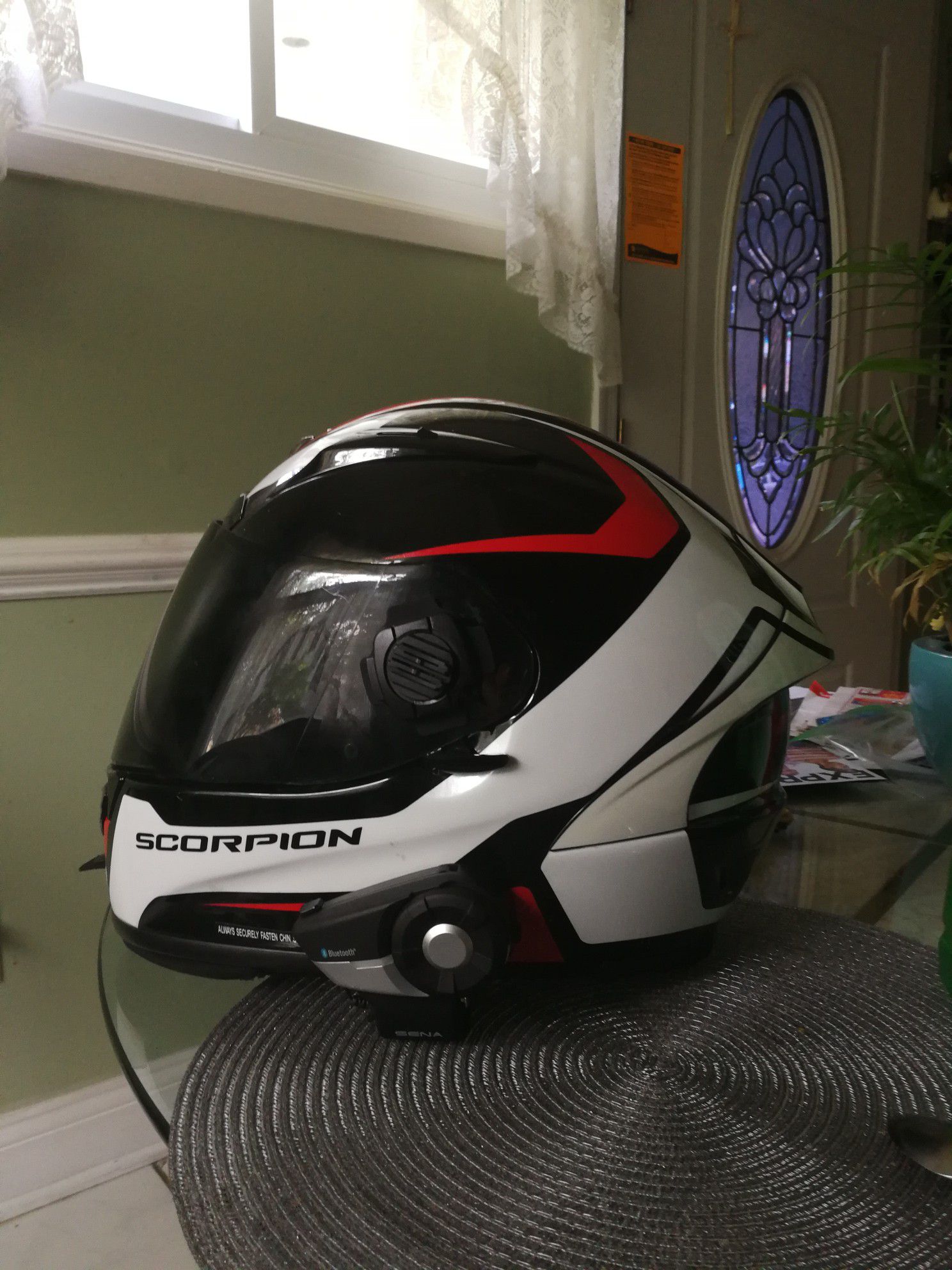 Scorpion helmet EXO-R2000