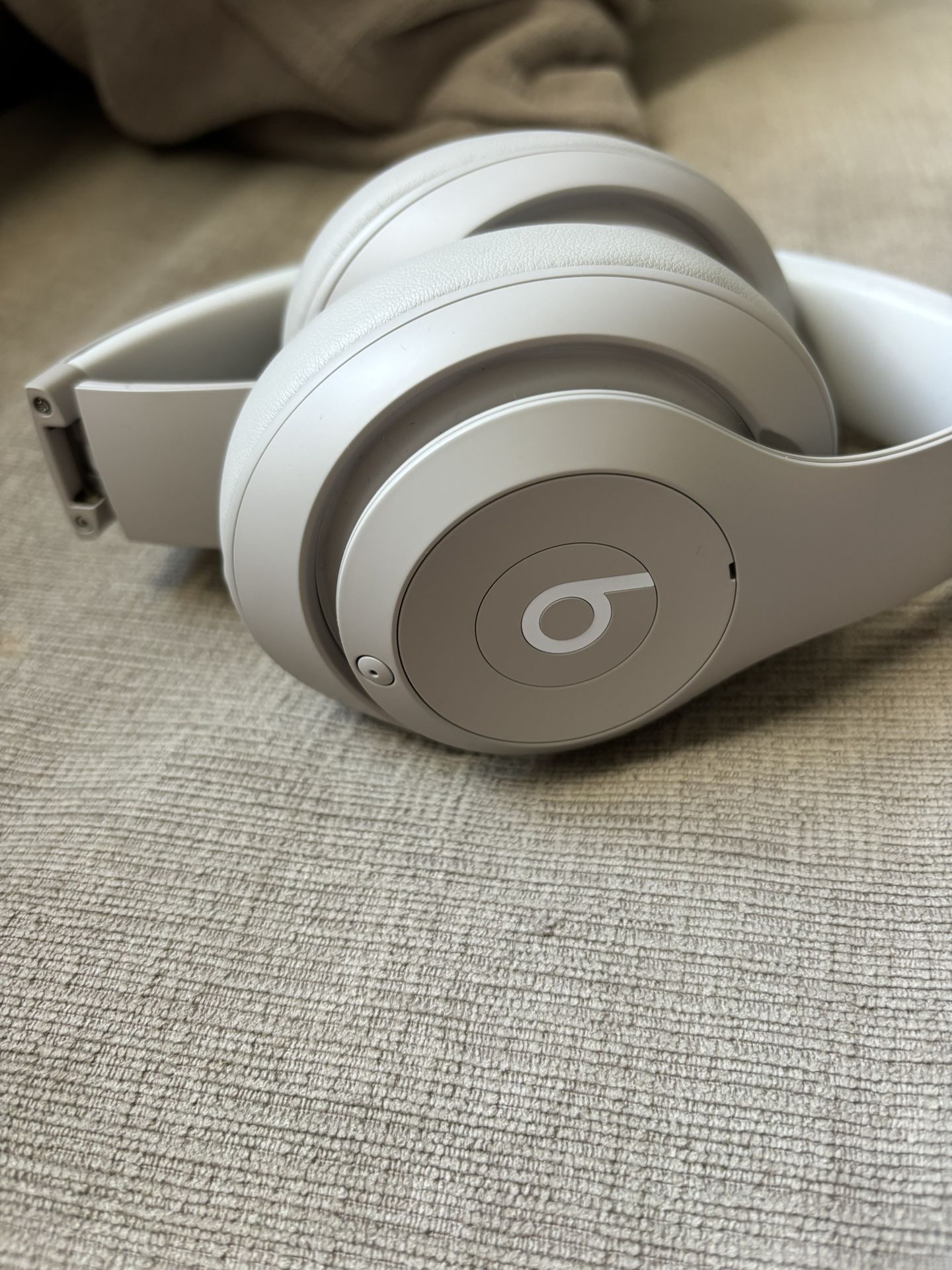 BEATS STUDIO PRO