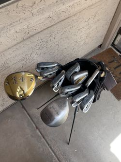 Men’s golf club set with a golf bag