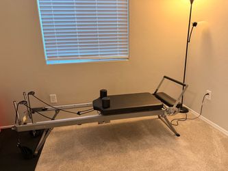 Nexace Pilates reformer