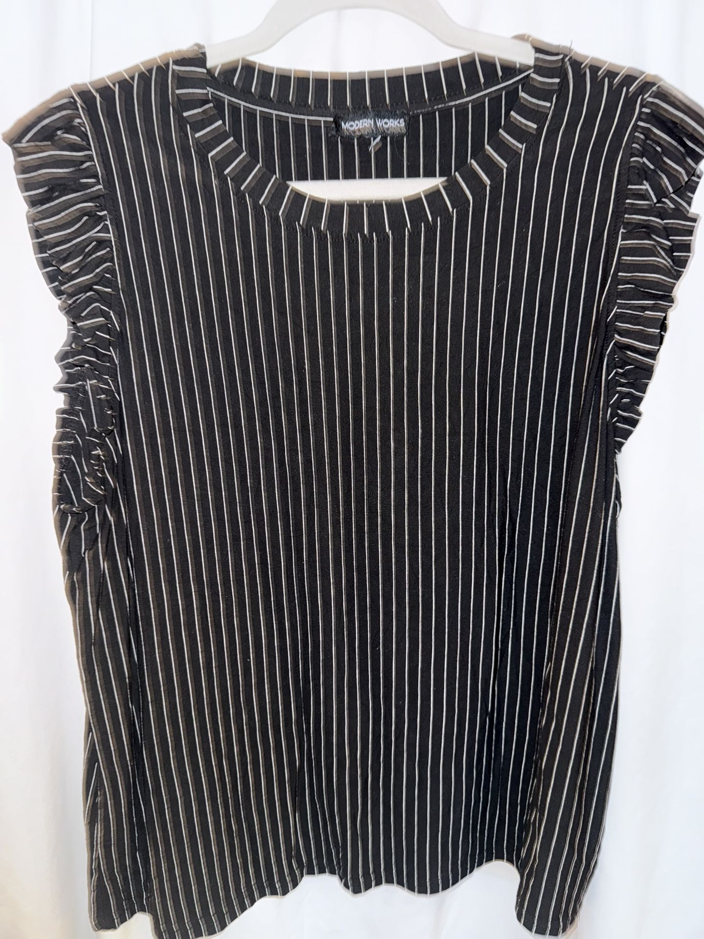 Women’s Blouse, Black With Stripes, By Modern Works, Size XL, Ruffle Sleeves