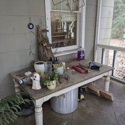 Outdoor Plant Table