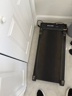 AKLUER Folding Walking Pad / Under Desk Treadmill – Compact & Portable