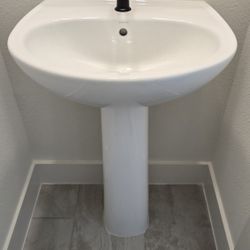 Pedestal Sink - Sacramento 21.25" Ceramic 