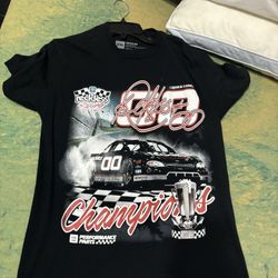 PacSun Graphic Tee (Size Medium)