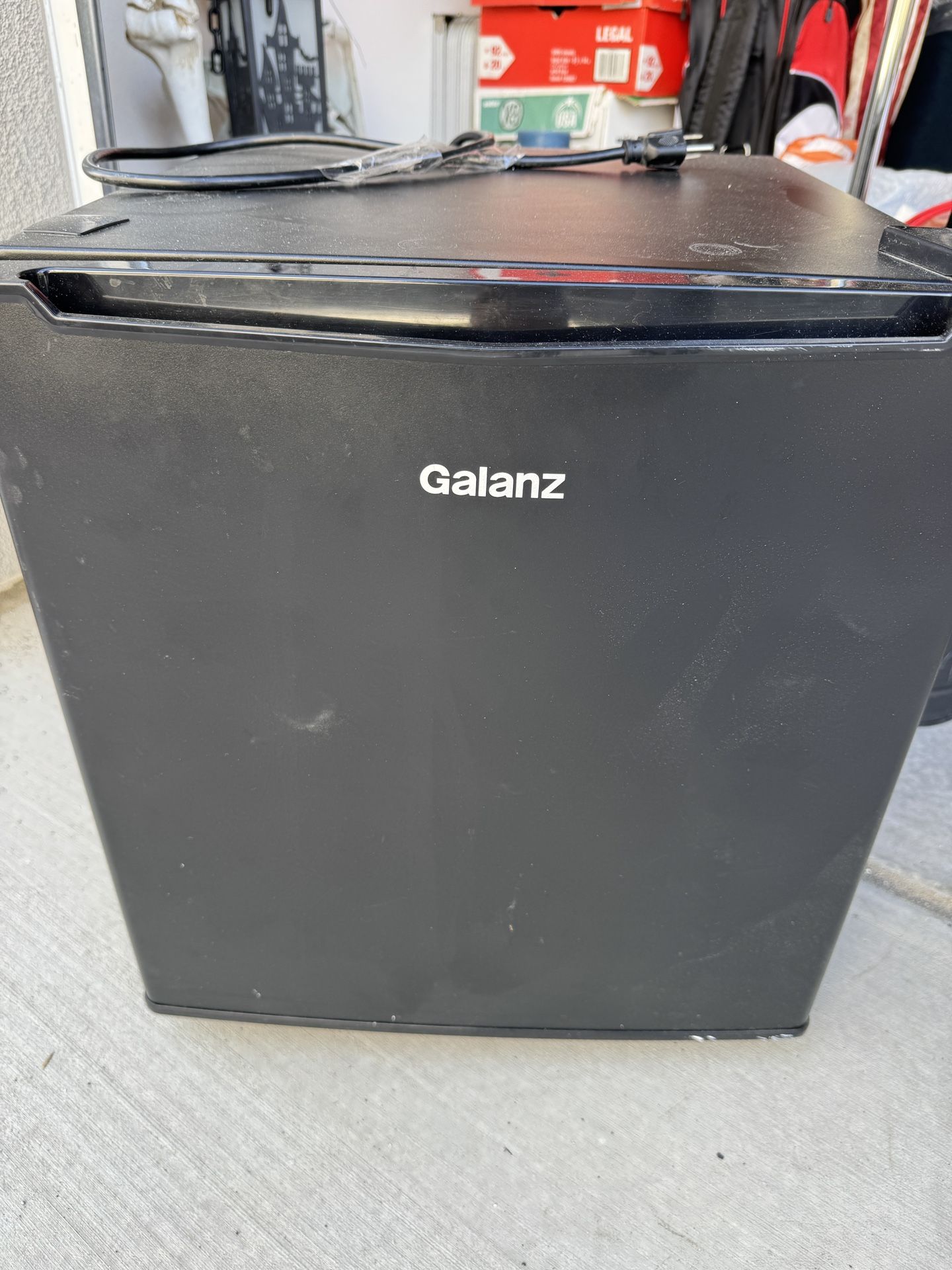 Galanz Mini Fridge