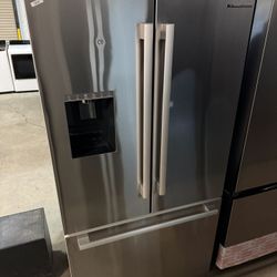 Bosch - 500 Series 26 Cu. Ft. French Door Smart Refrigerator with QuickIcePro  