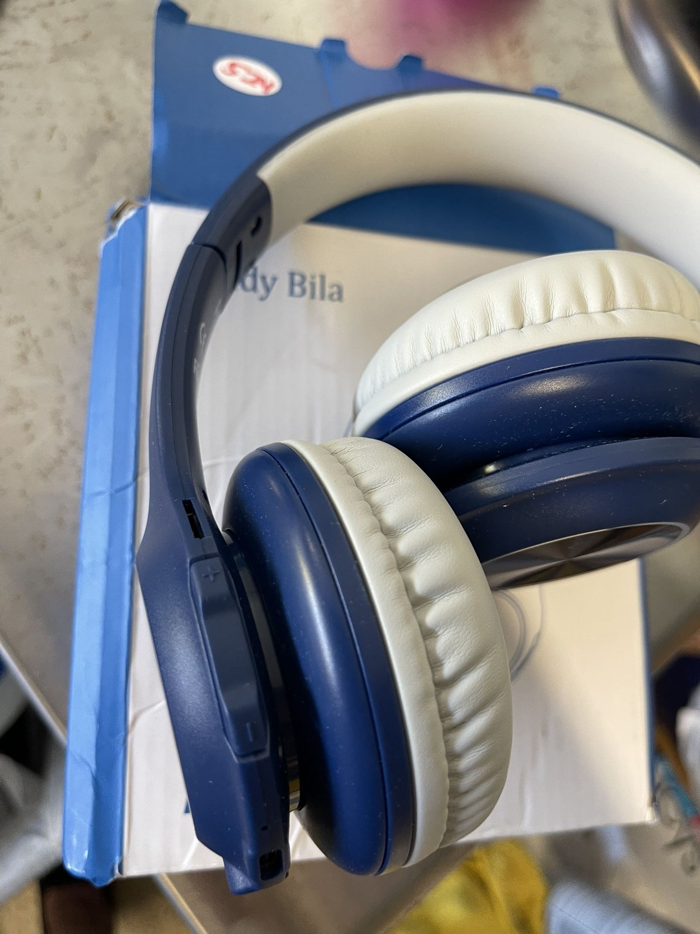 Candy Bila Headphones Bluetooth For Kids To 21 Years old