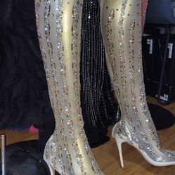 Size 8.5.9...women  Boota