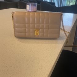 Burberry Color Tan