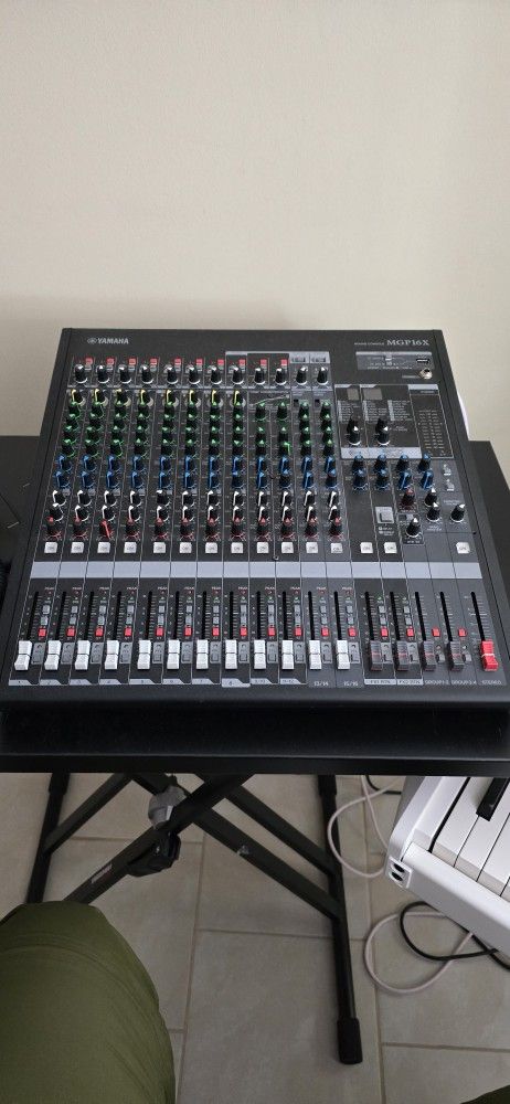 Yamaha Mixer MGP16X