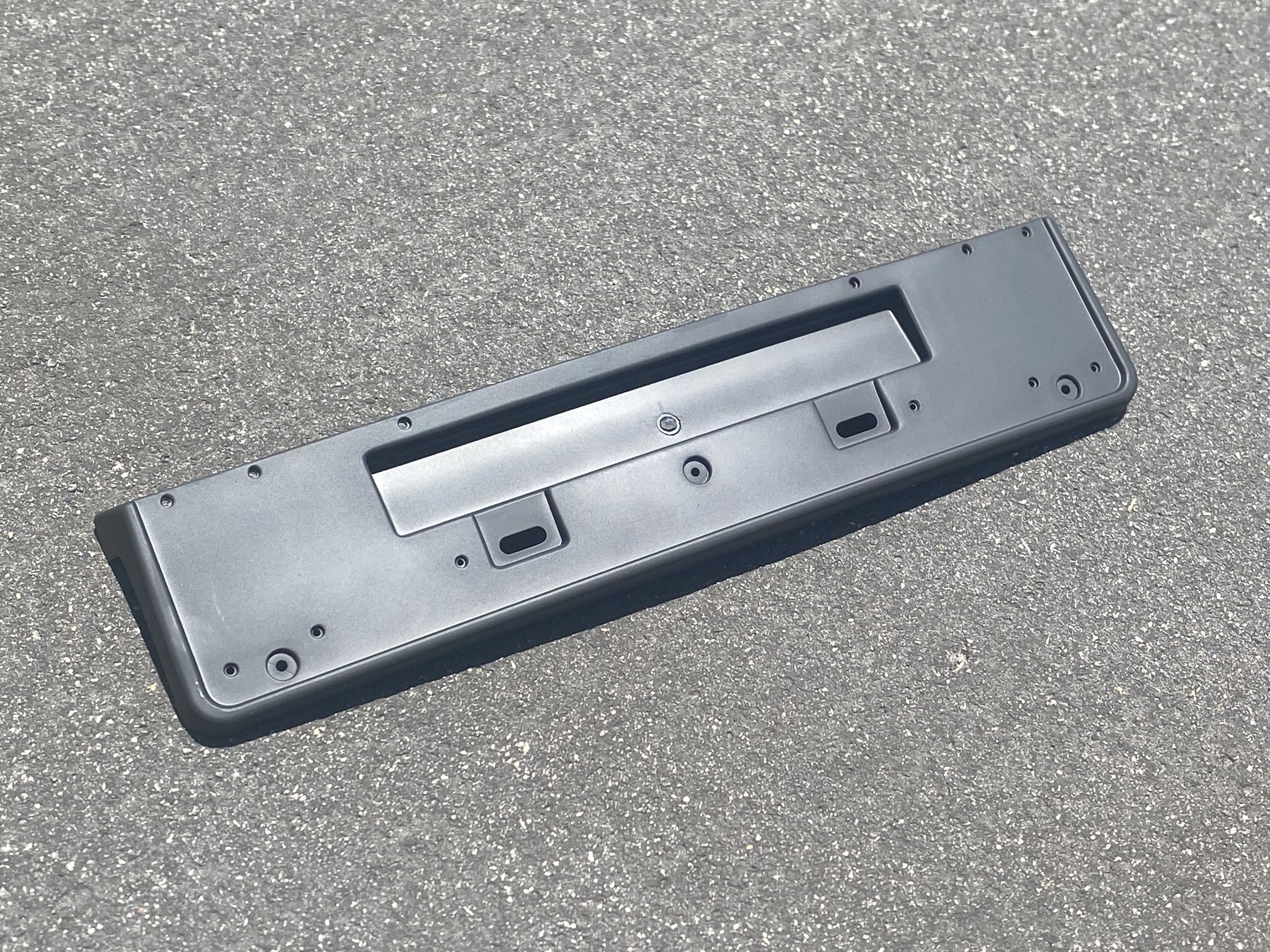 EURO STYLE BMW E46 M3 LICENSE PLATE HOLDER $20