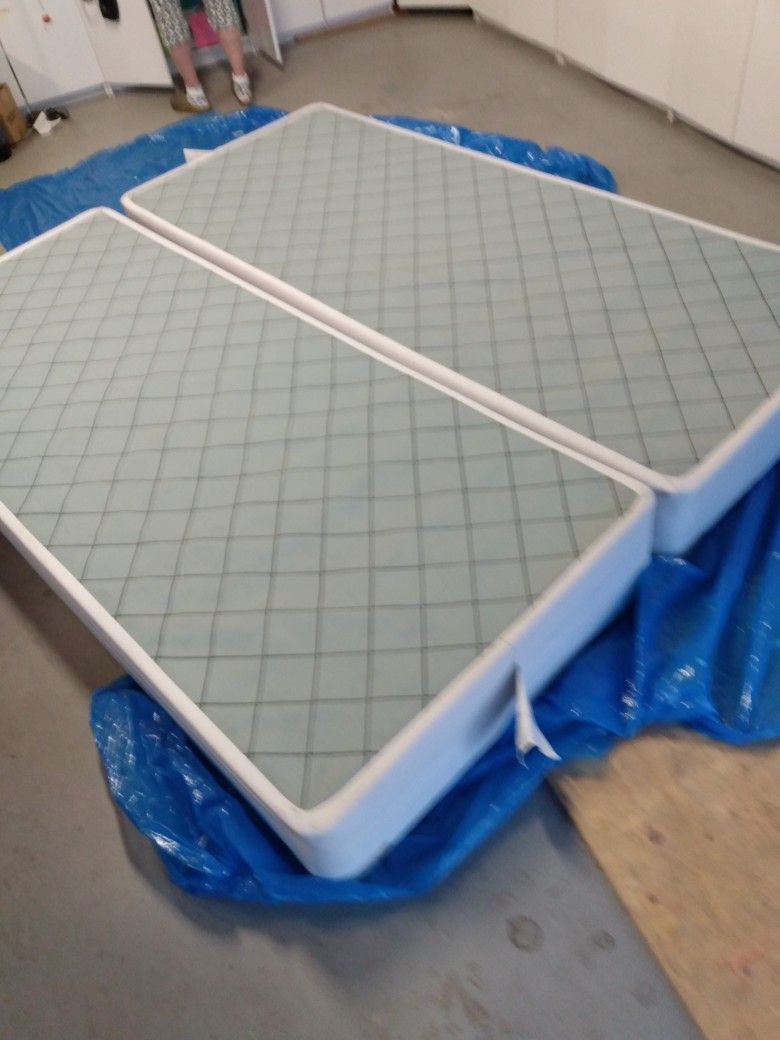 Cal King Box Spring Set