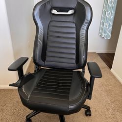 Gaming Chair / Office Chair