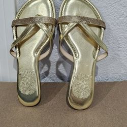 Vince  Camuto Flat Sandals Size 5
