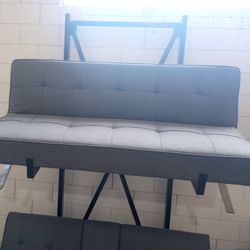 Nice Gray Futon 