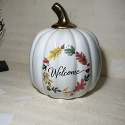 Fall Season 14” H 32” D Ceramic Winter White “Welcome” Pumpkin Brand New