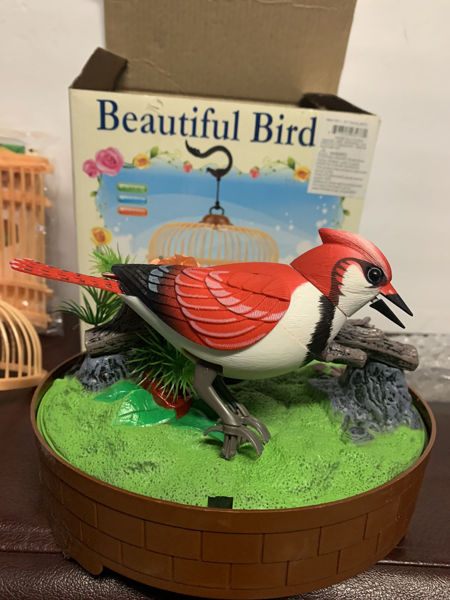 Beautiful  Bird Toy Pet In Cage Chirping/Simging Electronic  bird’s beak, neck & body move as it chirps