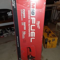 A Milwaukee M18 Fuel 16 In Chainsaw