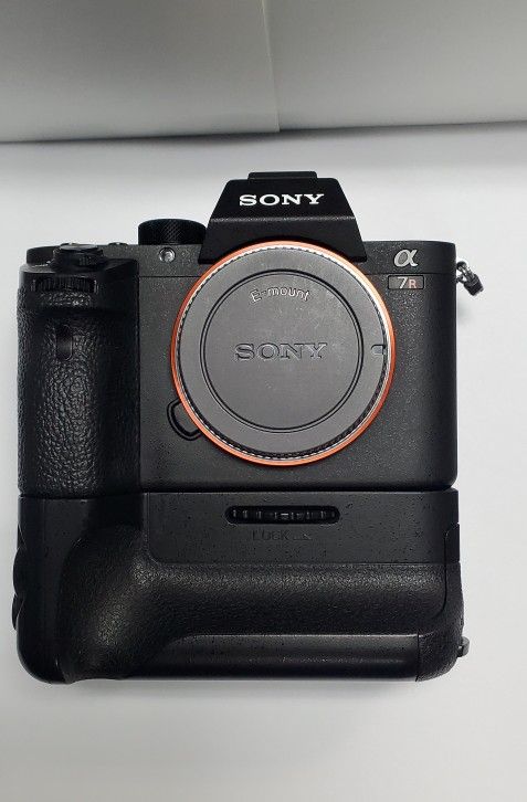 Sony A7R2