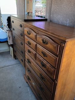 5 drawers dresser