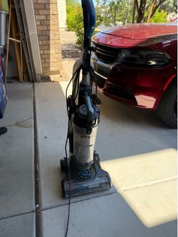 Eureka PowerSpeed Upright Vacuum Cleaner – Works Great