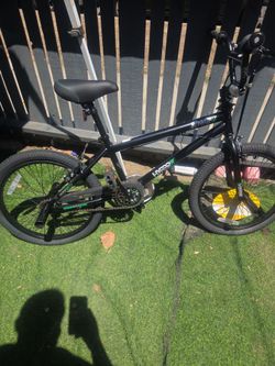 Hyper BMX Bike