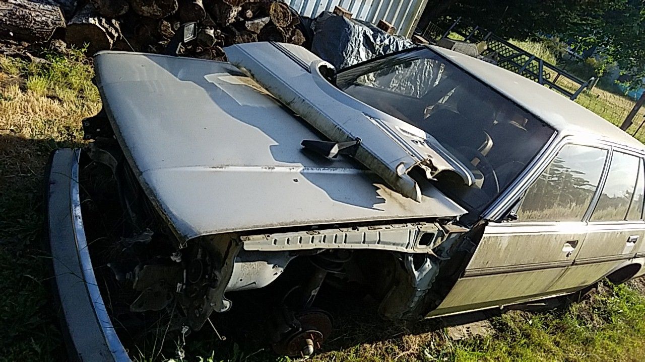 Toyota CRESSIDA Parts Car. No Title