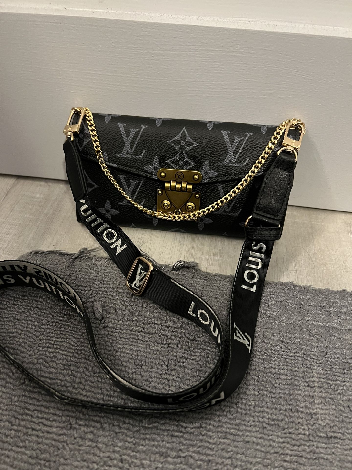 Purse For iPhone $40