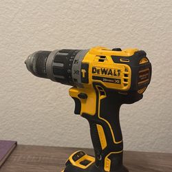 20V MAX XR Cordless Brushless 3-Speed 1/2 in. Hammer Drill with 20v 5AH battery