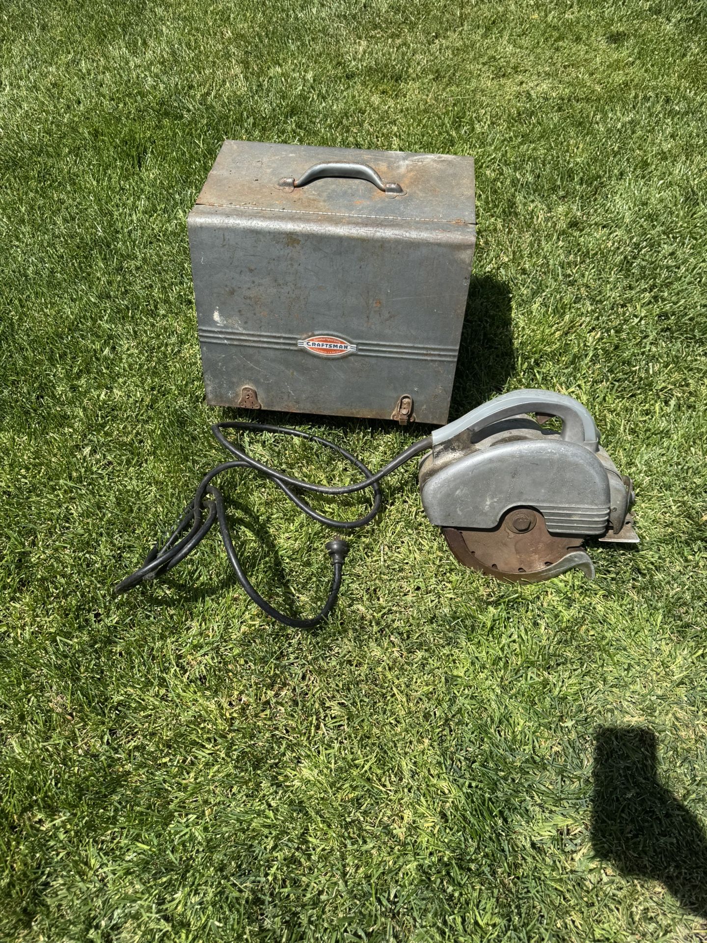 Old Craftsman Saw