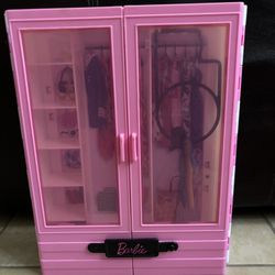 Barbie Wardrobe 
