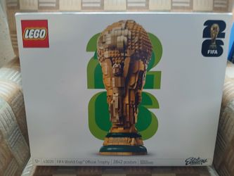 Lego FIFA World Cup Official Trophy (43020)  - new, sealed