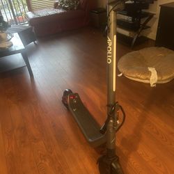 Apollo Go Scooter