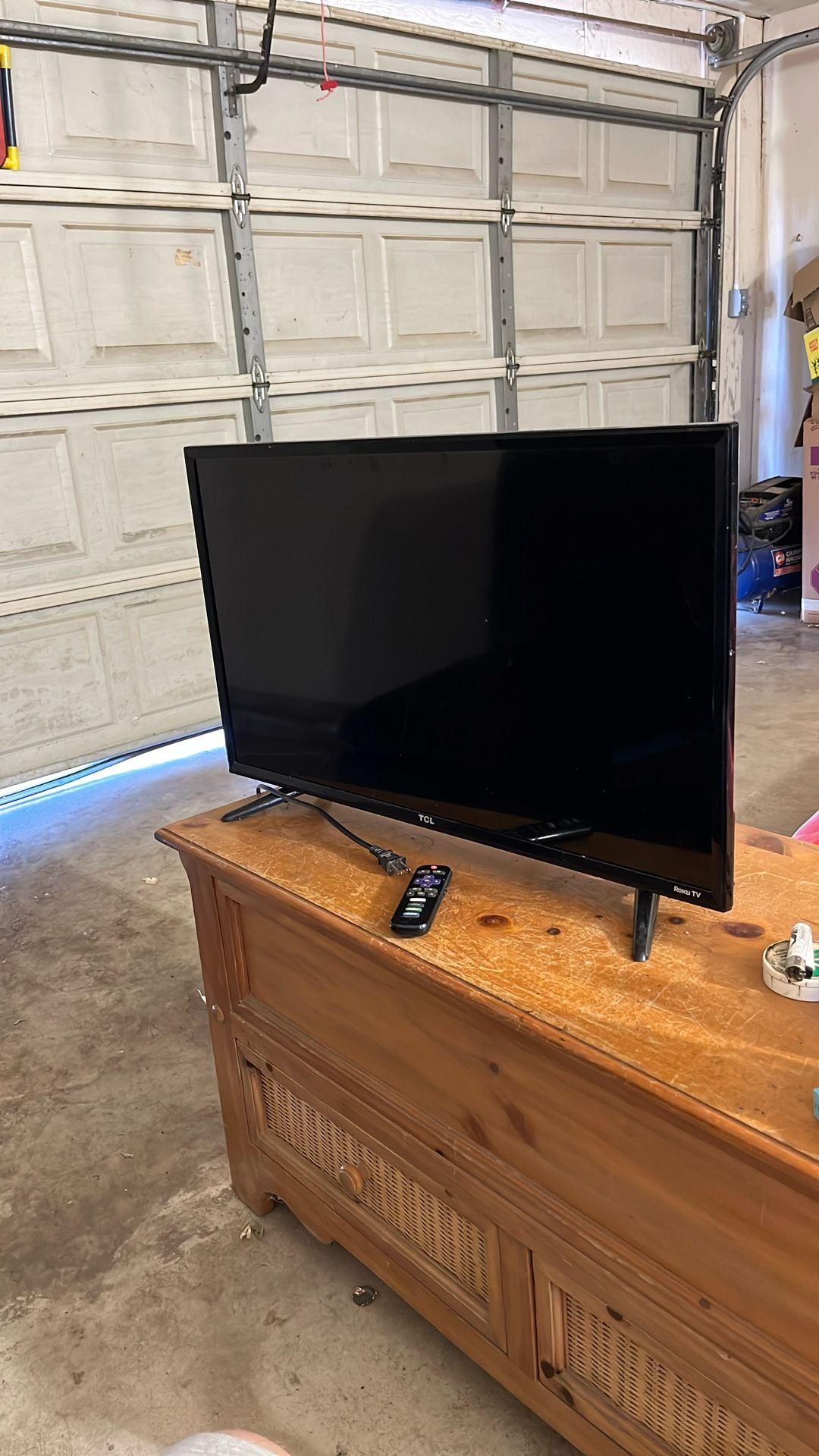 TCL roku TV (with remote)