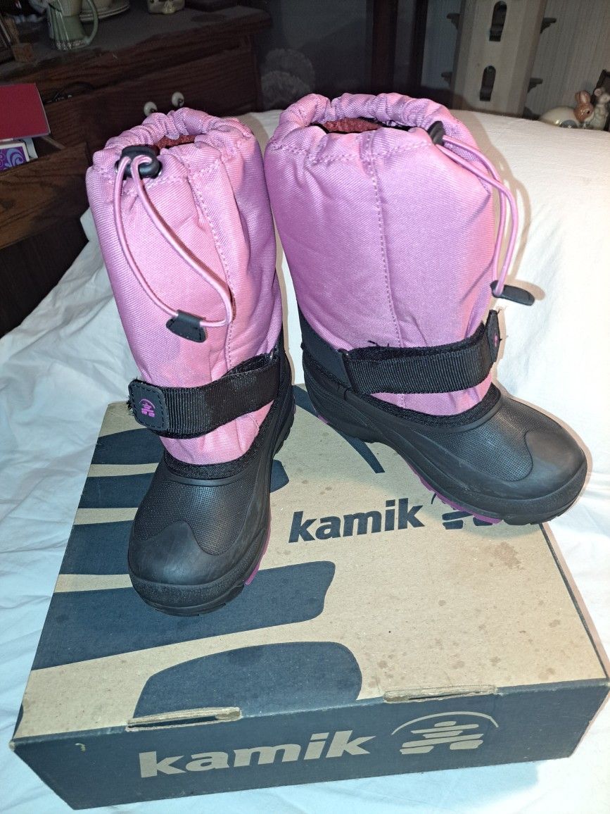 Kamik Child's Snow Boots Size 2