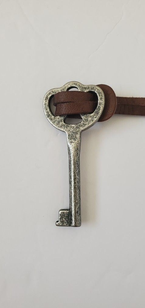 Key purse charm hang tag
